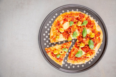 Heavy Base Round Pizza Crisper 32cm