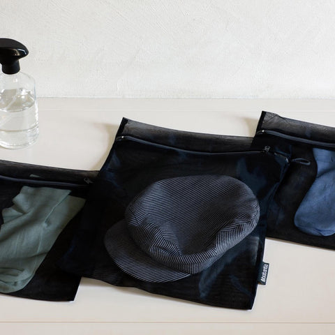 Wash Bags Set of 3 in 2 sizes (2x 33 x 25cm
