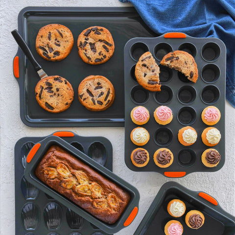 Silicone 12 Cup Muffin Pan 35.5X24.5Xm (6.5X3.5Cm)