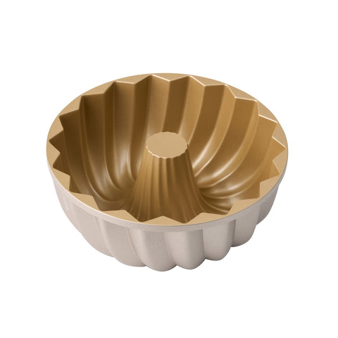 Classic Fluted Cake Pan 24cm