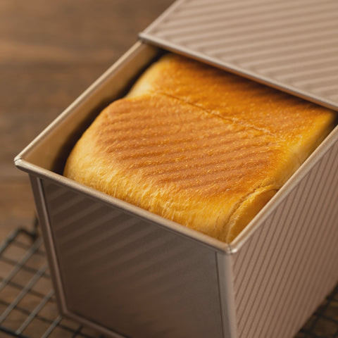 Corrugated Loaf Pan with Cover 1kg - 34cm