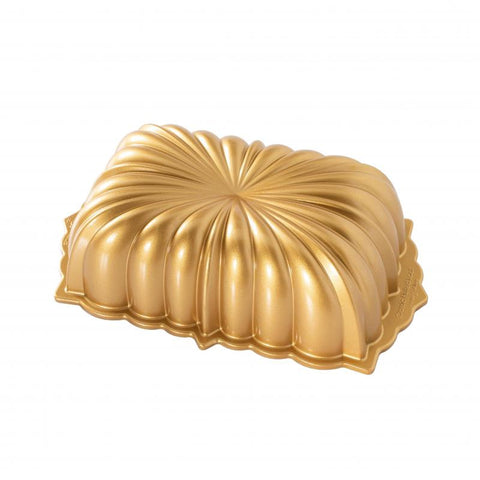 Classic Fluted Loaf Pan