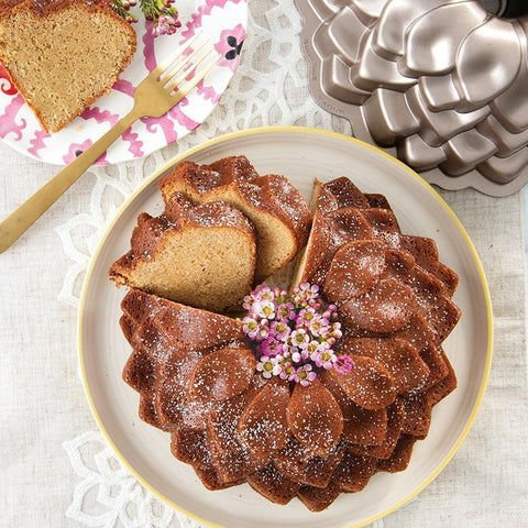 Cup Blossom Bundt Pan