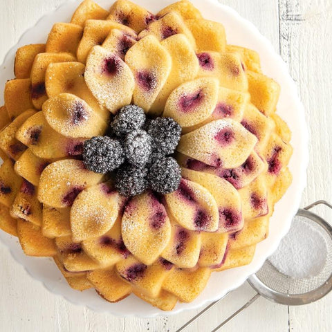 Cup Blossom Bundt Pan