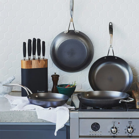 Light Weight Cast Iron Cooks Pan 30cm
