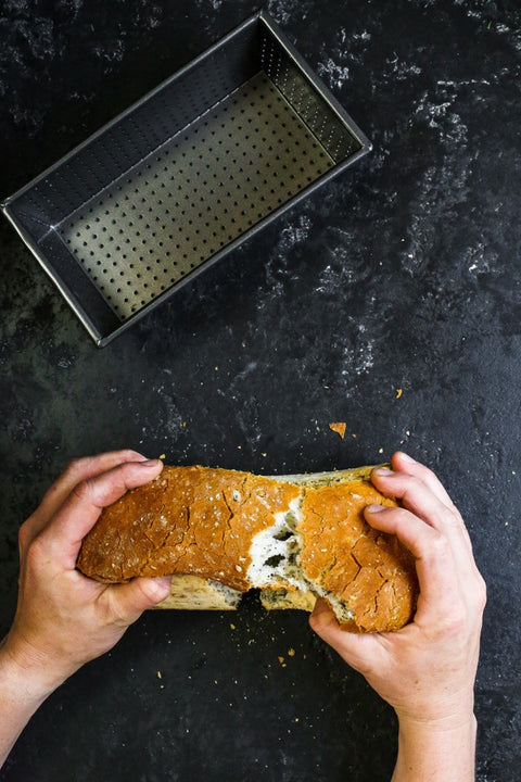 Crusty Bake Box Sided Loaf Pan 23x13x7cm