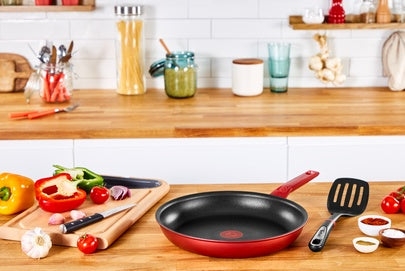 Daily Chef Red Non-Stick Induction Frypan 28Cm