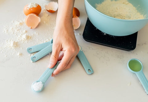 Set of Five Measuring Spoons, Mineral Water, Carded