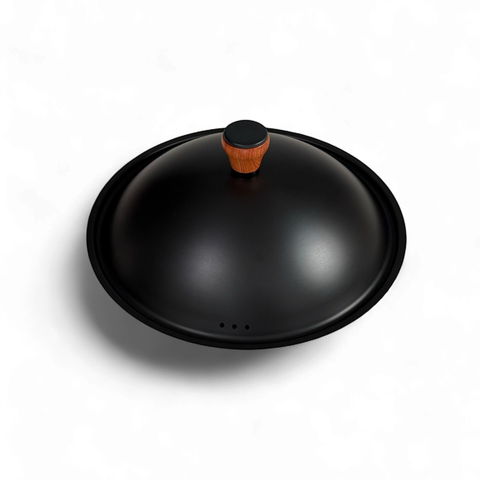 Rust-Resistant Iron Wok with Black Lid 30cm